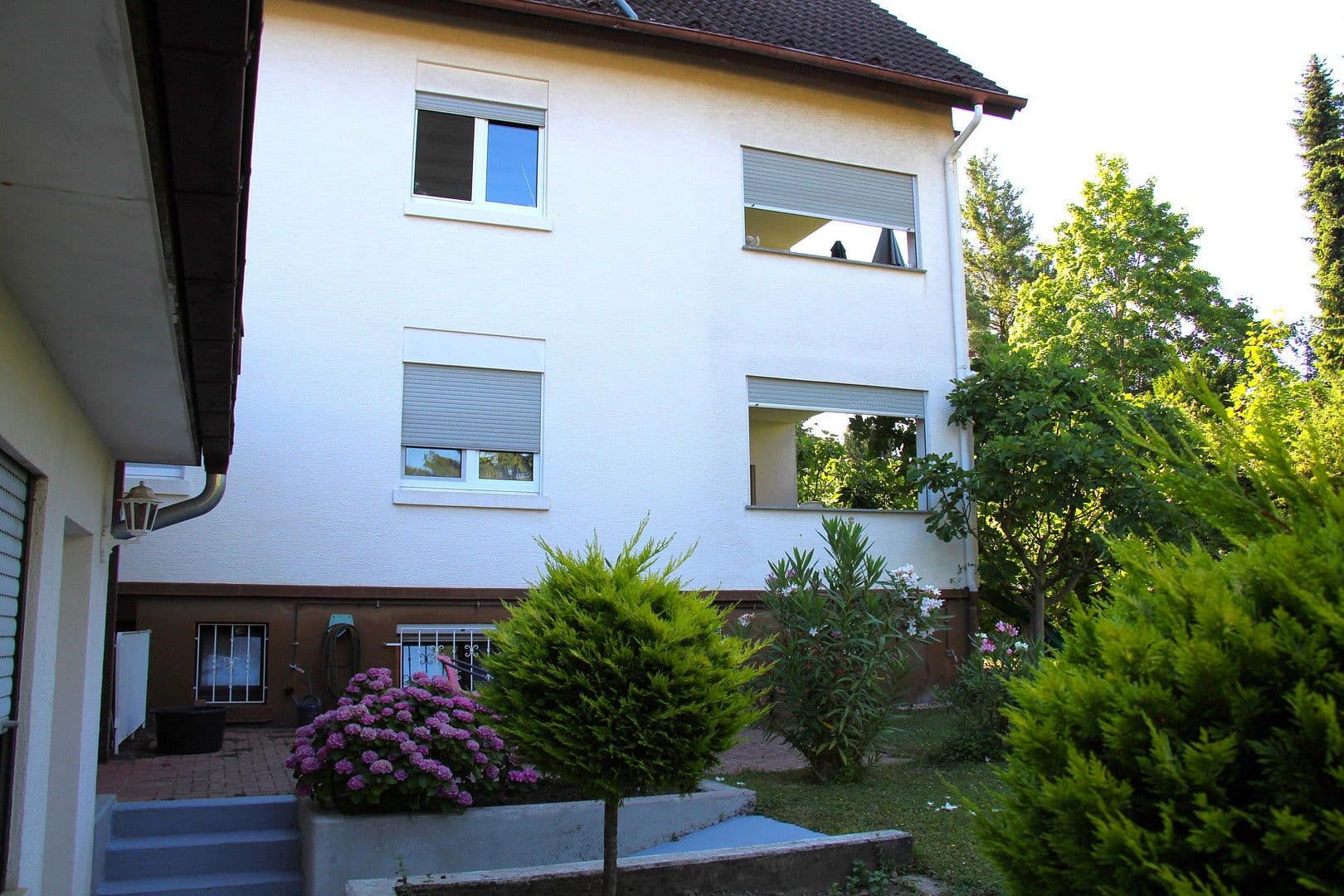 Prodej domu 410 m², pozemek 1.043 m², Bruchsal, Bádensko-Württembersko Prodej domu 410 m², pozemek 1.043 m², Bruchsal, Bádensko-Württembersko