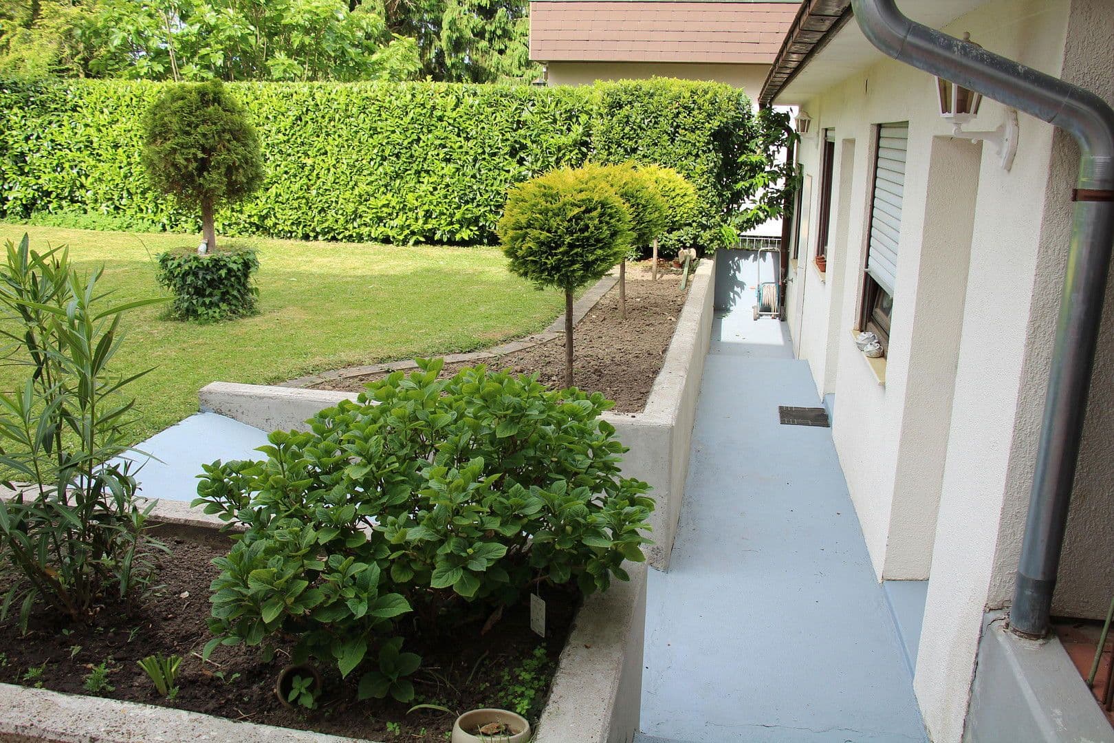 Prodej domu 410 m², pozemek 1.043 m², Bruchsal, Bádensko-Württembersko Prodej domu 410 m², pozemek 1.043 m², Bruchsal, Bádensko-Württembersko