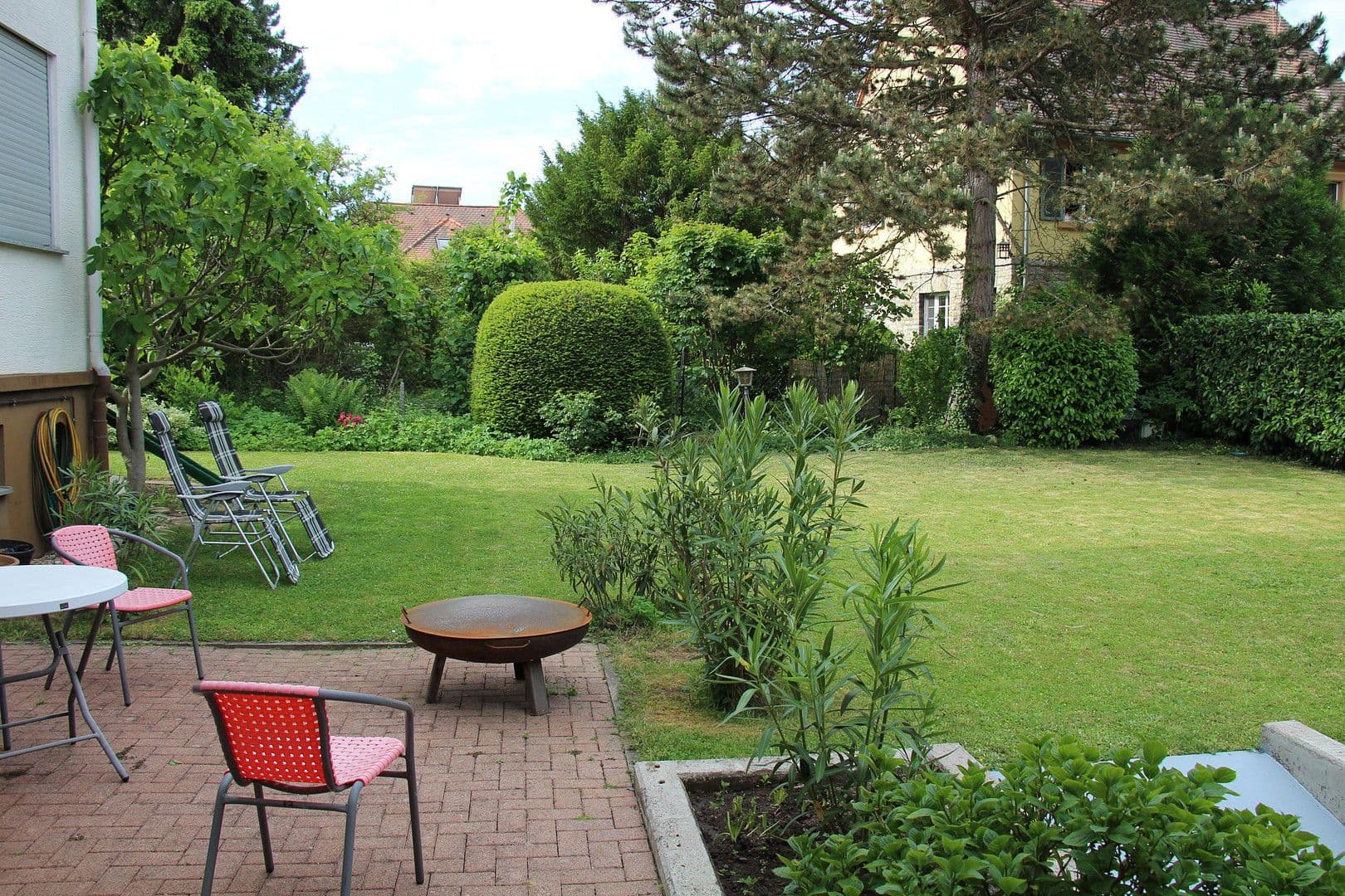 Prodej domu 410 m², pozemek 1.043 m², Bruchsal, Bádensko-Württembersko Prodej domu 410 m², pozemek 1.043 m², Bruchsal, Bádensko-Württembersko