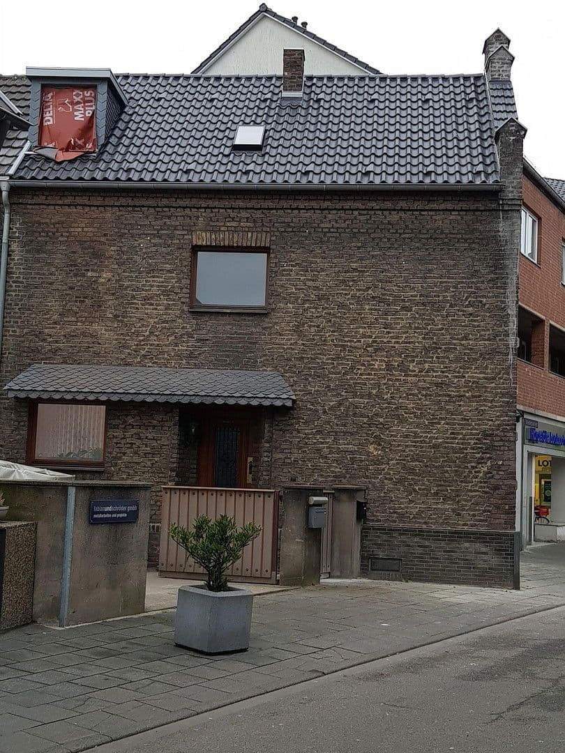 Prodej nebytového prostoru 2.112 m², Breiter Wall 6, Köln, Severní Porýní-Vestfálsko Prodej nebytového prostoru 2.112 m², Breiter Wall 6, Köln, Severní Porýní-Vestfálsko
