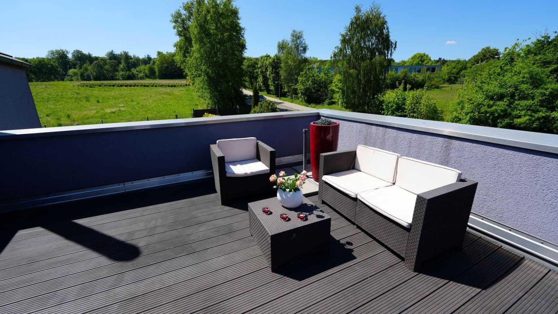 Prodej domu 268 m², pozemek 649 m², Barsinghausen, Dolní Sasko Prodej domu 268 m², pozemek 649 m², Barsinghausen, Dolní Sasko