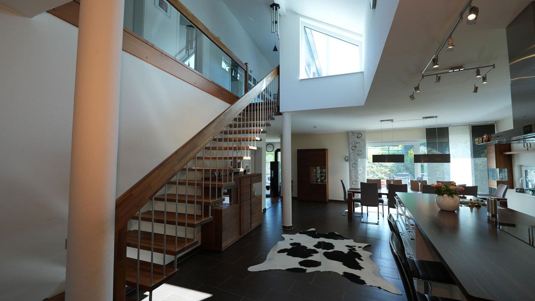 Prodej domu 268 m², pozemek 649 m², Barsinghausen, Dolní Sasko Prodej domu 268 m², pozemek 649 m², Barsinghausen, Dolní Sasko