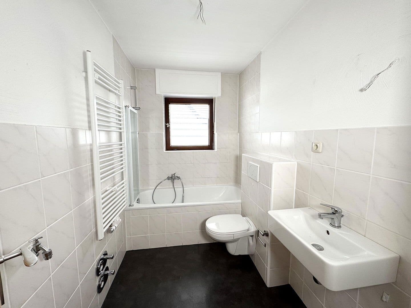 Prodej domu 182 m², pozemek 757 m², Aldenhoven, Severní Porýní-Vestfálsko Prodej domu 182 m², pozemek 757 m², Aldenhoven, Severní Porýní-Vestfálsko