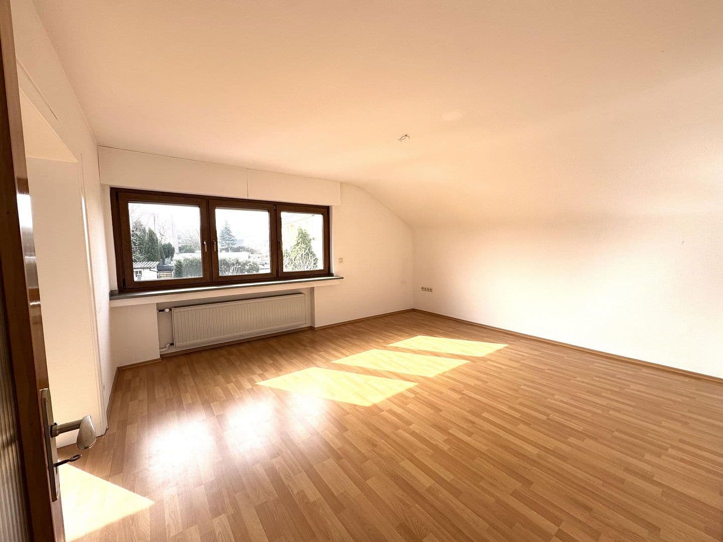Prodej domu 182 m², pozemek 757 m², Aldenhoven, Severní Porýní-Vestfálsko Prodej domu 182 m², pozemek 757 m², Aldenhoven, Severní Porýní-Vestfálsko