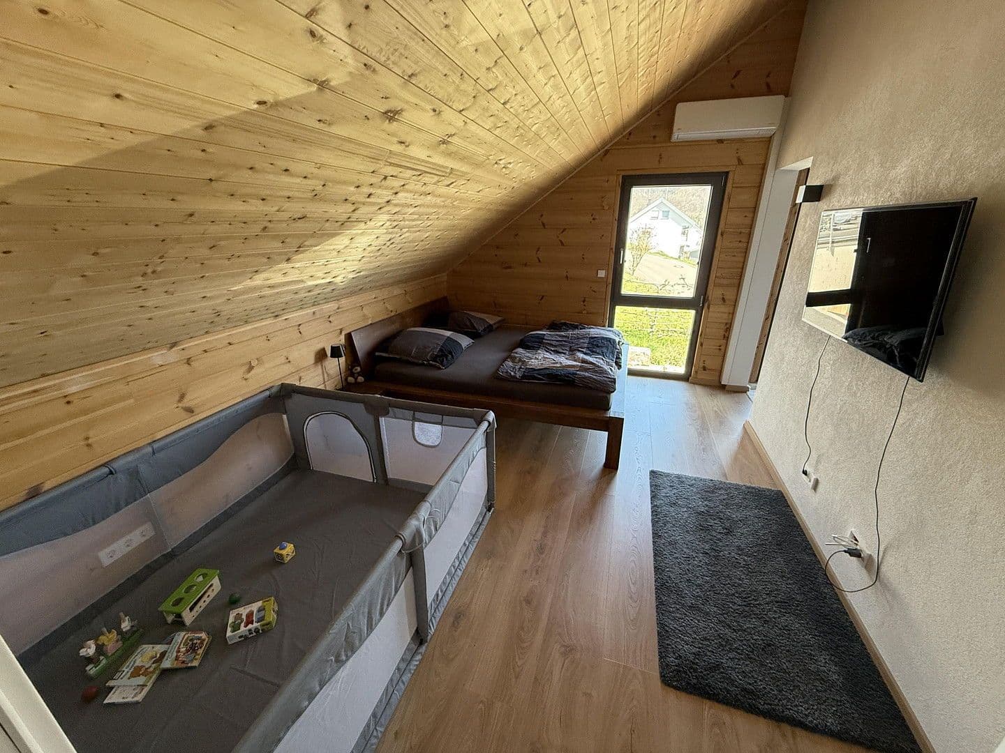 Prodej domu 167 m², pozemek 602 m², Spiegelberg, Bádensko-Württembersko Prodej domu 167 m², pozemek 602 m², Spiegelberg, Bádensko-Württembersko