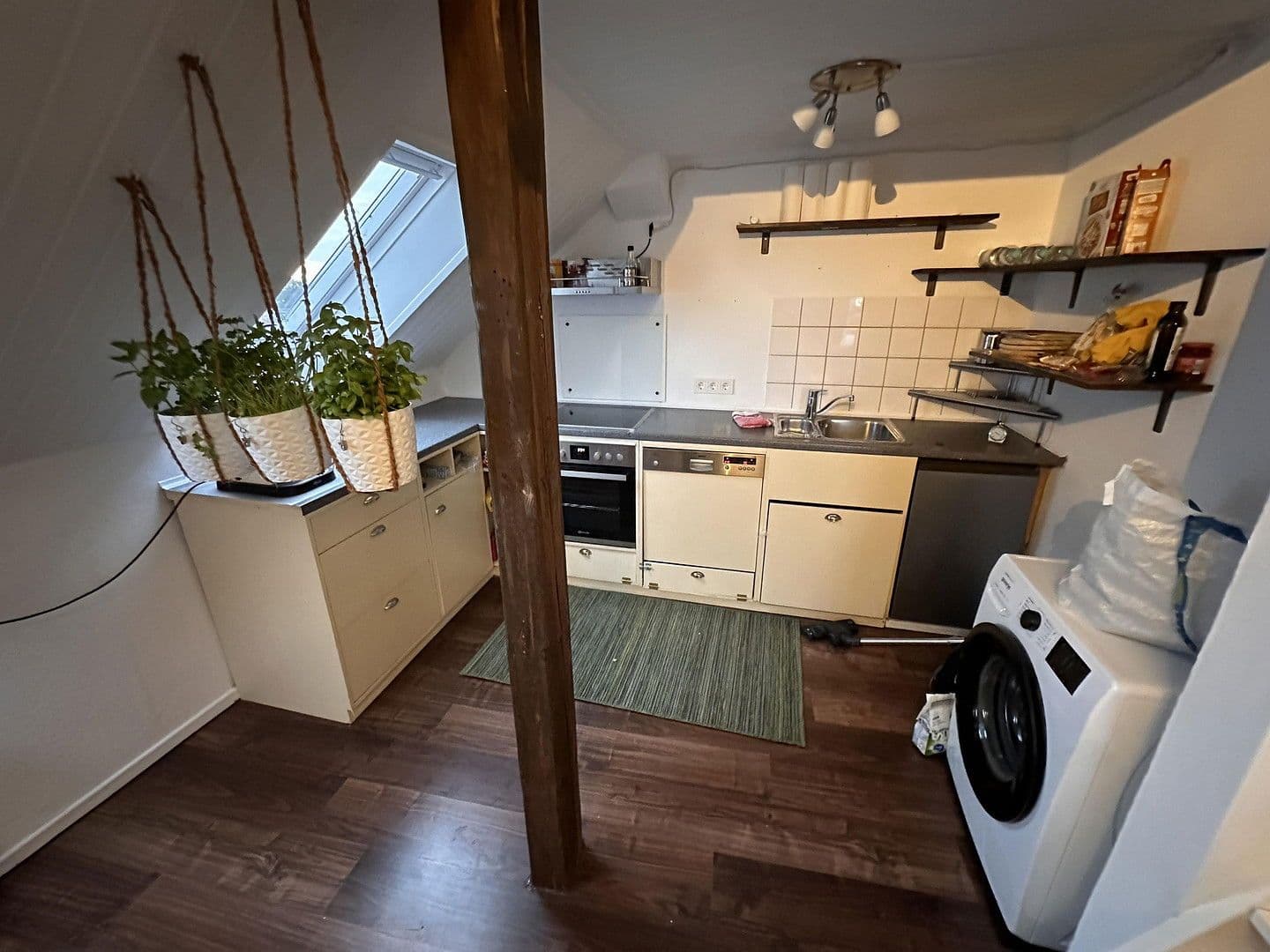 Pronájem bytu 1+kk 40 m², Bremen, Bremen Pronájem bytu 1+kk 40 m², Bremen, Bremen