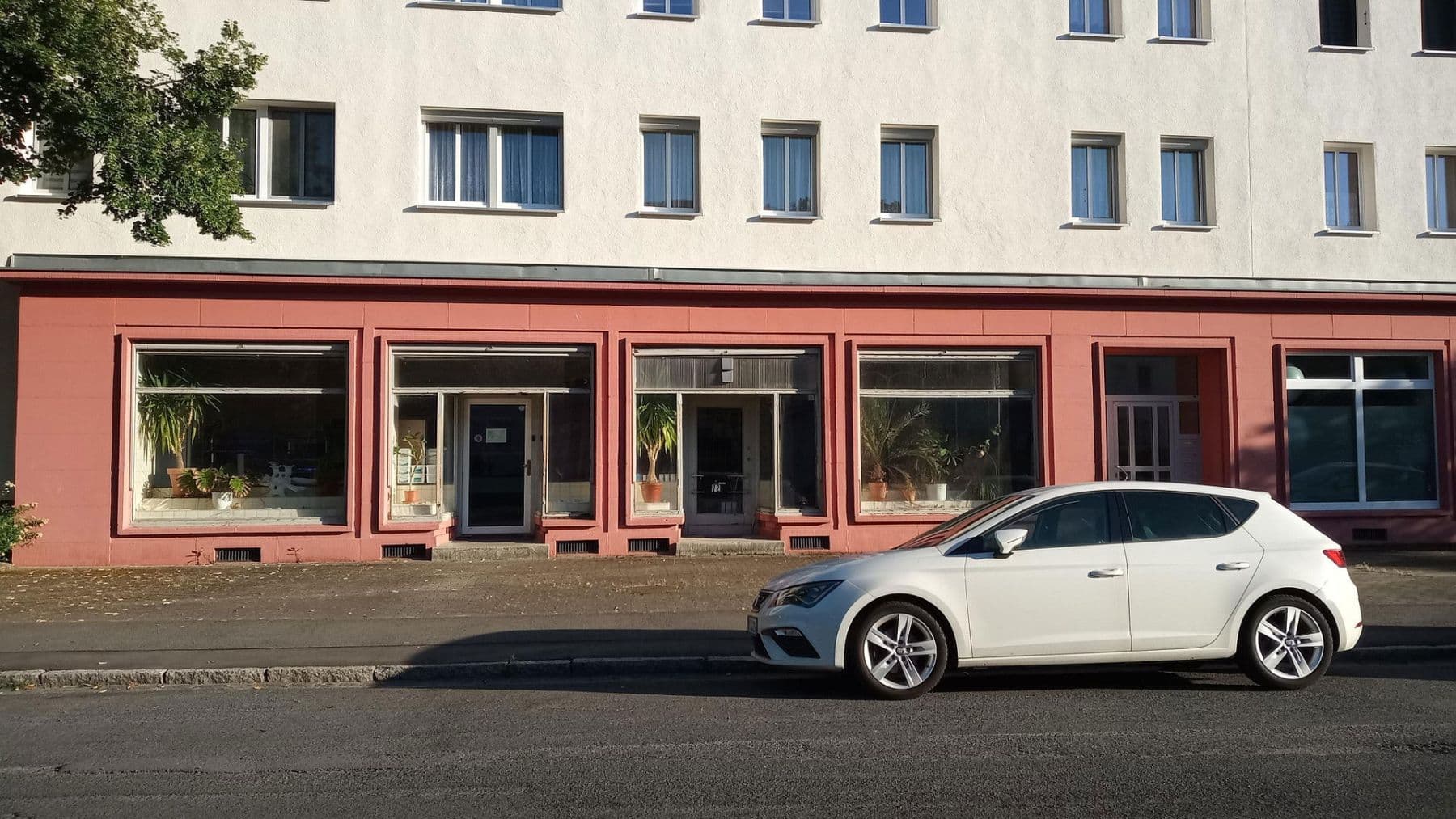 Pronájem kanceláře 183 m², Markkleeberg, Sasko Pronájem kanceláře 183 m², Markkleeberg, Sasko