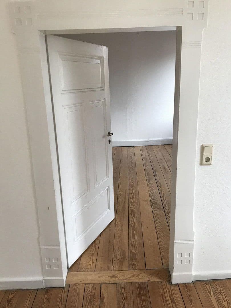 Pronájem bytu 5+1 97 m², Kaiserslautern, Porýní-Falc Pronájem bytu 5+1 97 m², Kaiserslautern, Porýní-Falc