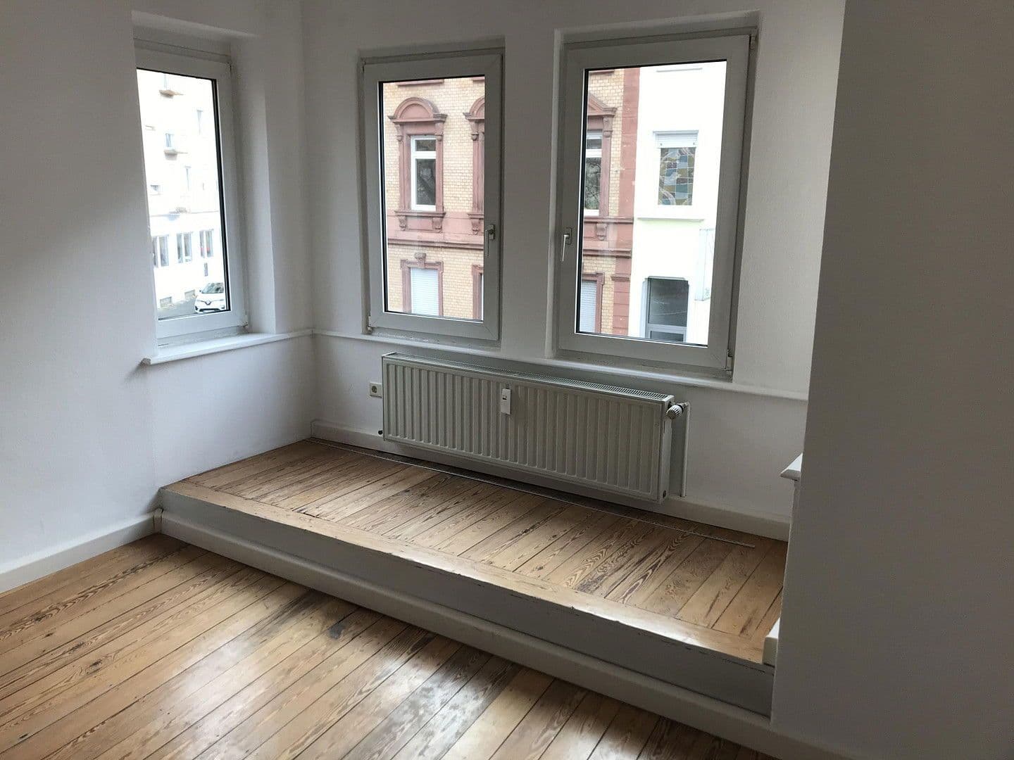 Pronájem bytu 5+1 97 m², Kaiserslautern, Porýní-Falc Pronájem bytu 5+1 97 m², Kaiserslautern, Porýní-Falc