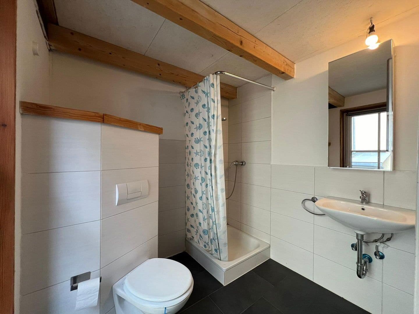 Pronájem domu 85 m², pozemek 150 m², Dingolfing, Bavorsko Pronájem domu 85 m², pozemek 150 m², Dingolfing, Bavorsko