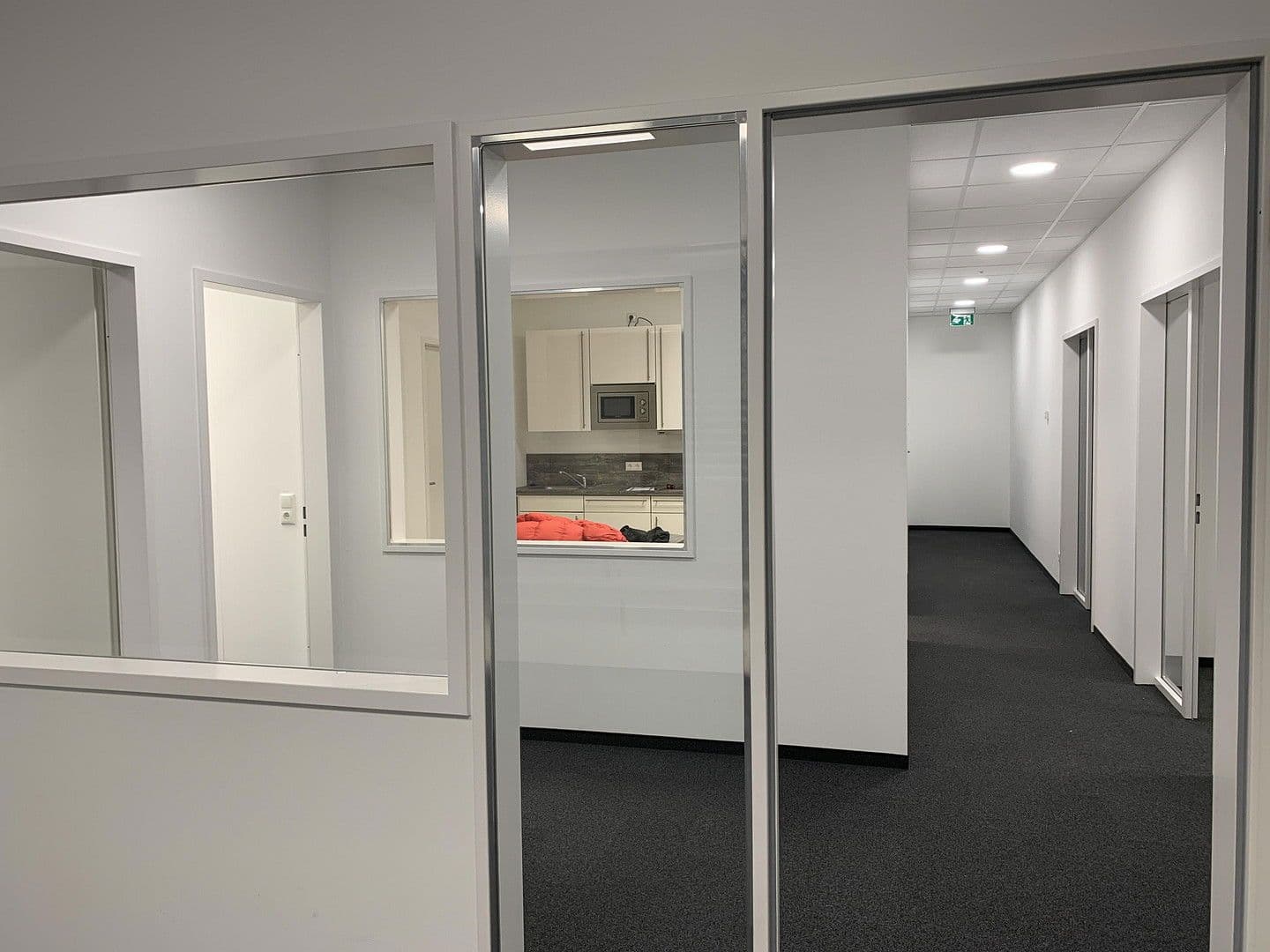 Pronájem kanceláře 184 m², Hamburg, Hamburg Pronájem kanceláře 184 m², Hamburg, Hamburg