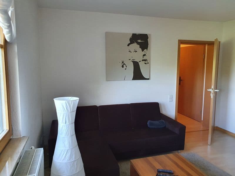 Pronájem bytu 2+1 41 m², Martingskirchstr 66-68, Frankfurt, Hessen Pronájem bytu 2+1 41 m², Martingskirchstr 66-68, Frankfurt, Hessen