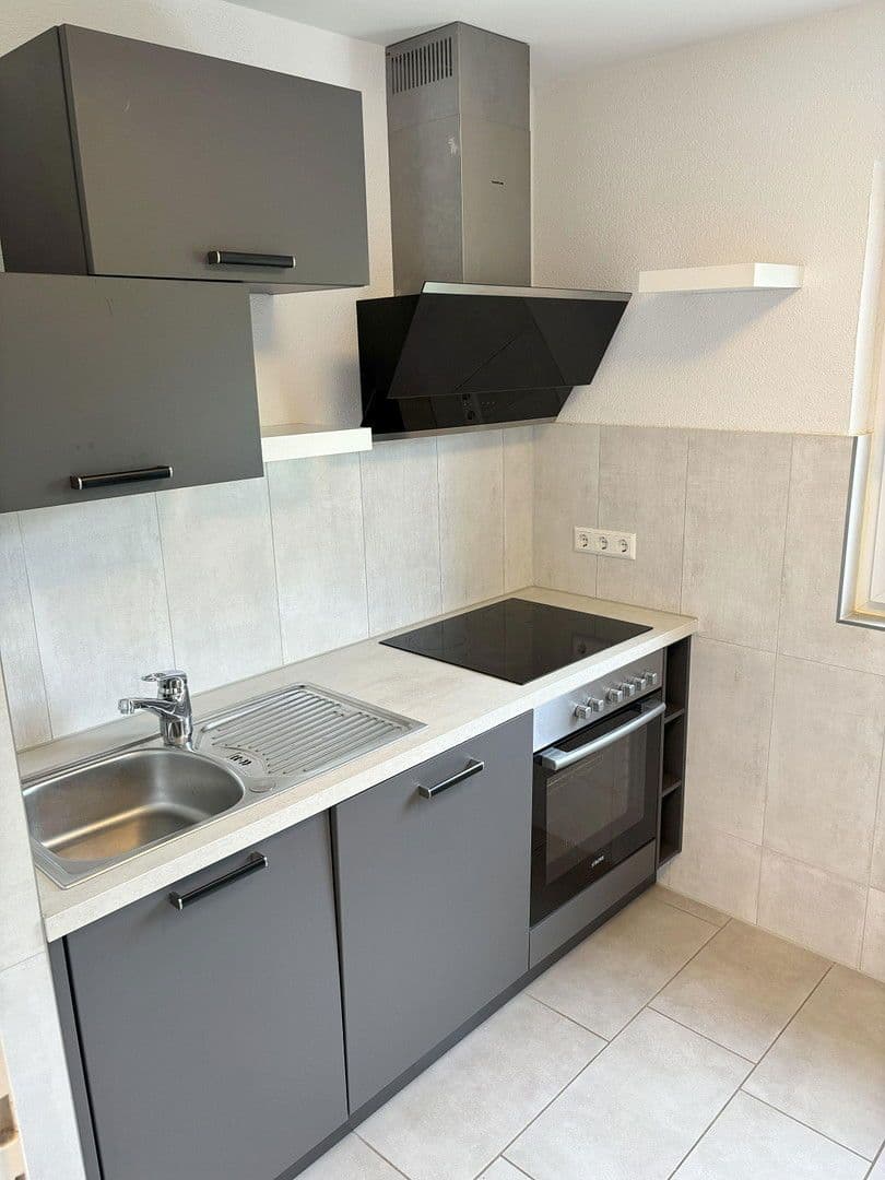 Pronájem bytu 2+1 57 m², Waiblingen, Bádensko-Württembersko Pronájem bytu 2+1 57 m², Waiblingen, Bádensko-Württembersko