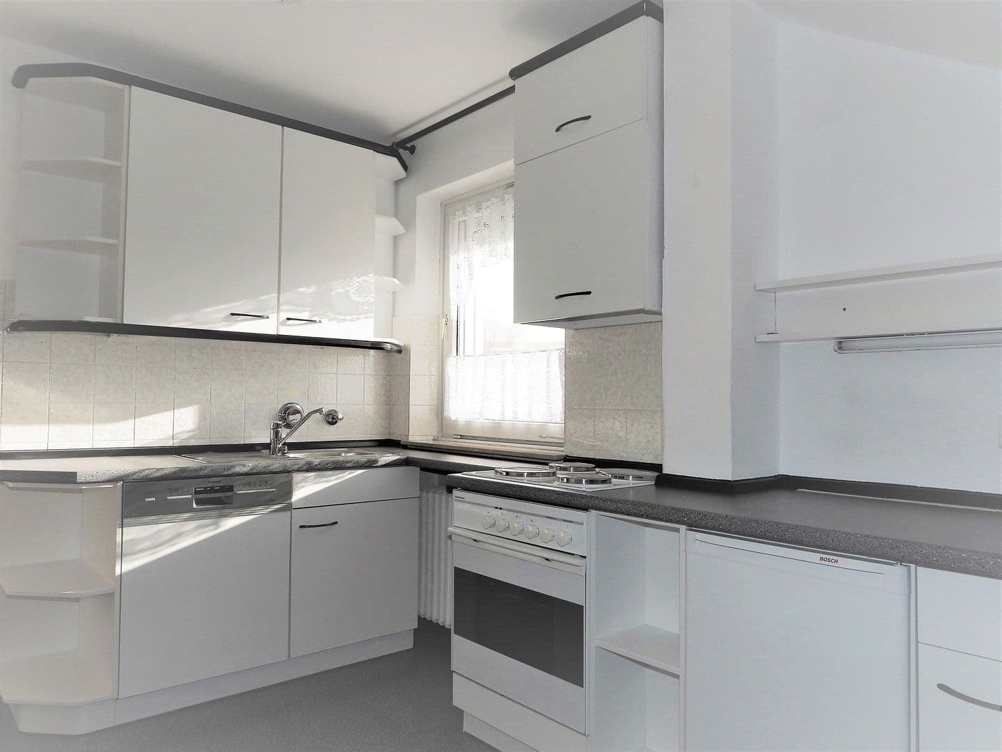 Pronájem bytu 3+1 70 m², Hofheim am Taunus, Hessen Pronájem bytu 3+1 70 m², Hofheim am Taunus, Hessen