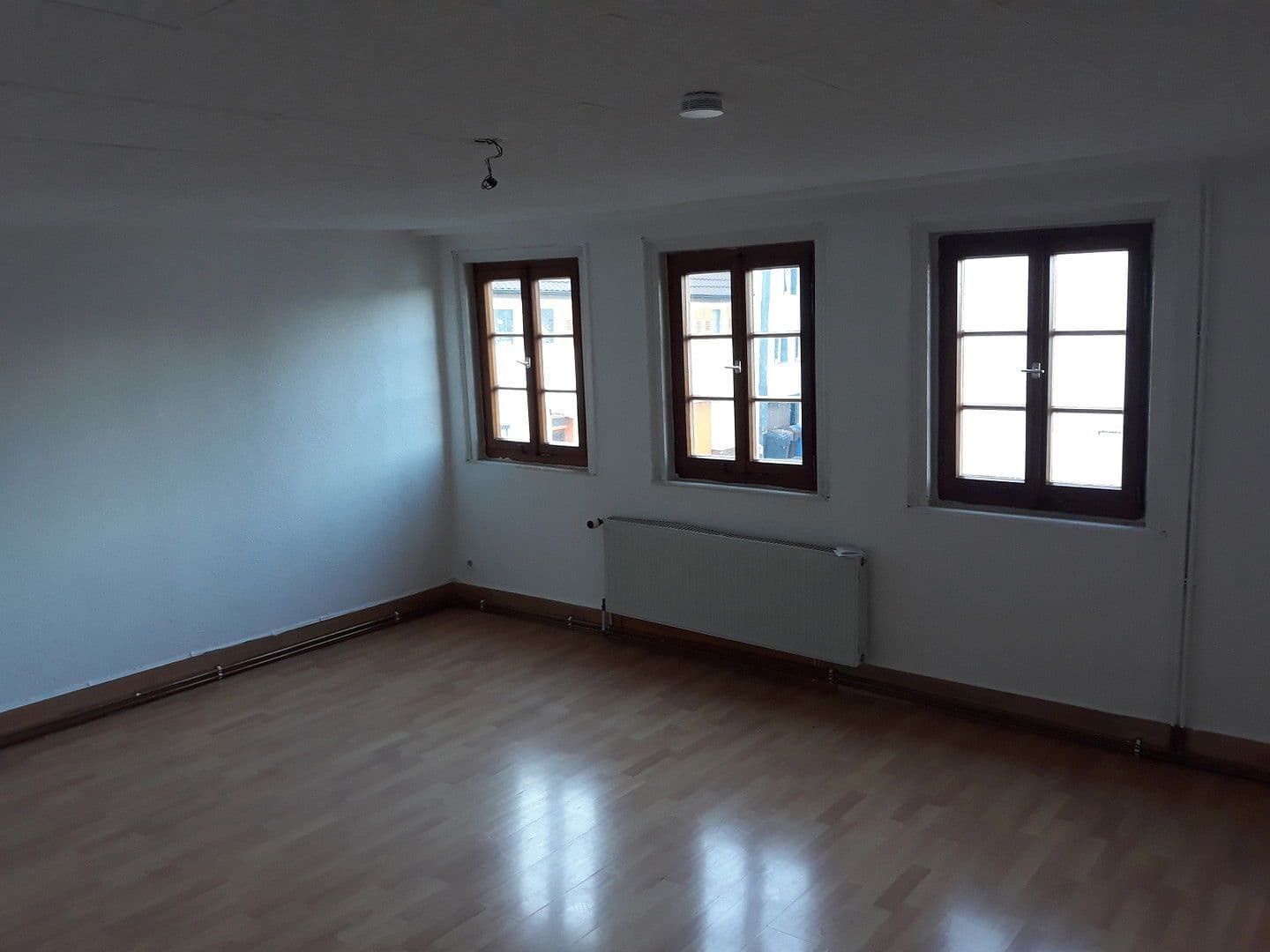 Pronájem bytu 5+1 105 m², Hechingen, Bádensko-Württembersko Pronájem bytu 5+1 105 m², Hechingen, Bádensko-Württembersko