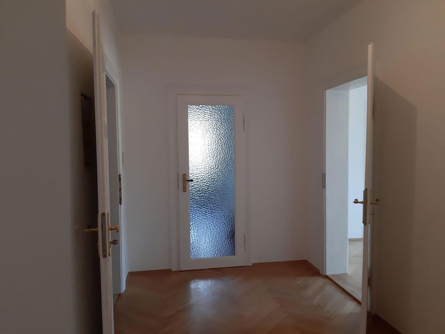 Pronájem bytu 4+1 104 m², Rabenauer Strasse 8, Dresden, Sasko Pronájem bytu 4+1 104 m², Rabenauer Strasse 8, Dresden, Sasko