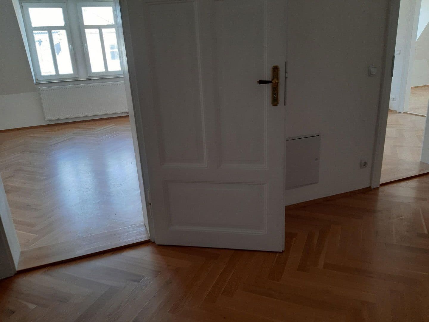 Pronájem bytu 4+1 104 m², Rabenauer Strasse 8, Dresden, Sasko Pronájem bytu 4+1 104 m², Rabenauer Strasse 8, Dresden, Sasko