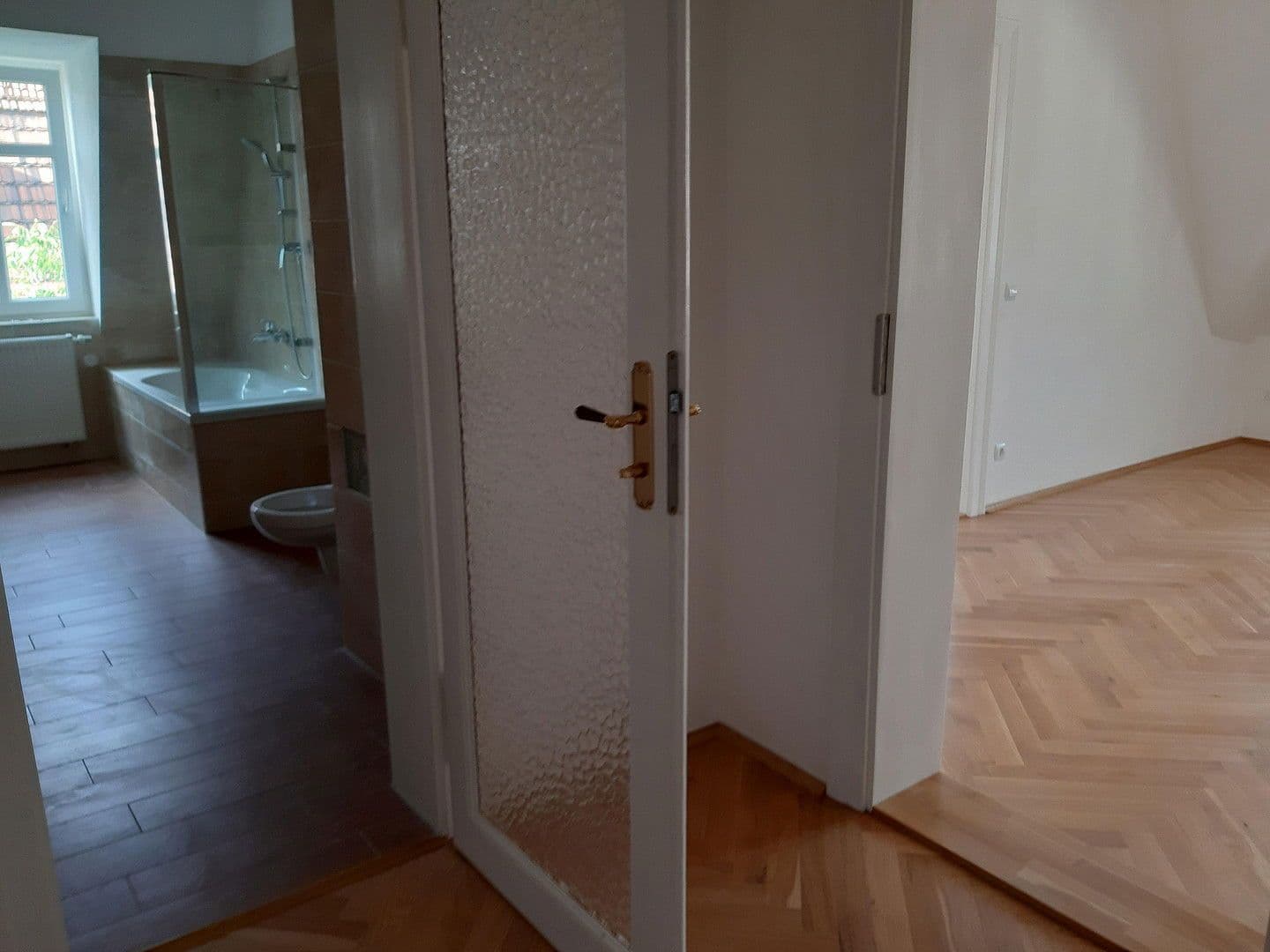 Pronájem bytu 4+1 104 m², Rabenauer Strasse 8, Dresden, Sasko Pronájem bytu 4+1 104 m², Rabenauer Strasse 8, Dresden, Sasko