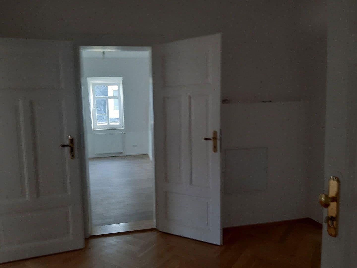 Pronájem bytu 4+1 104 m², Rabenauer Strasse 8, Dresden, Sasko Pronájem bytu 4+1 104 m², Rabenauer Strasse 8, Dresden, Sasko