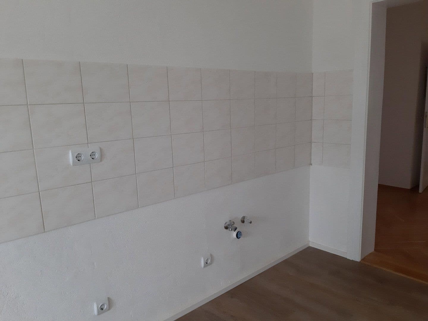 Pronájem bytu 4+1 104 m², Rabenauer Strasse 8, Dresden, Sasko Pronájem bytu 4+1 104 m², Rabenauer Strasse 8, Dresden, Sasko