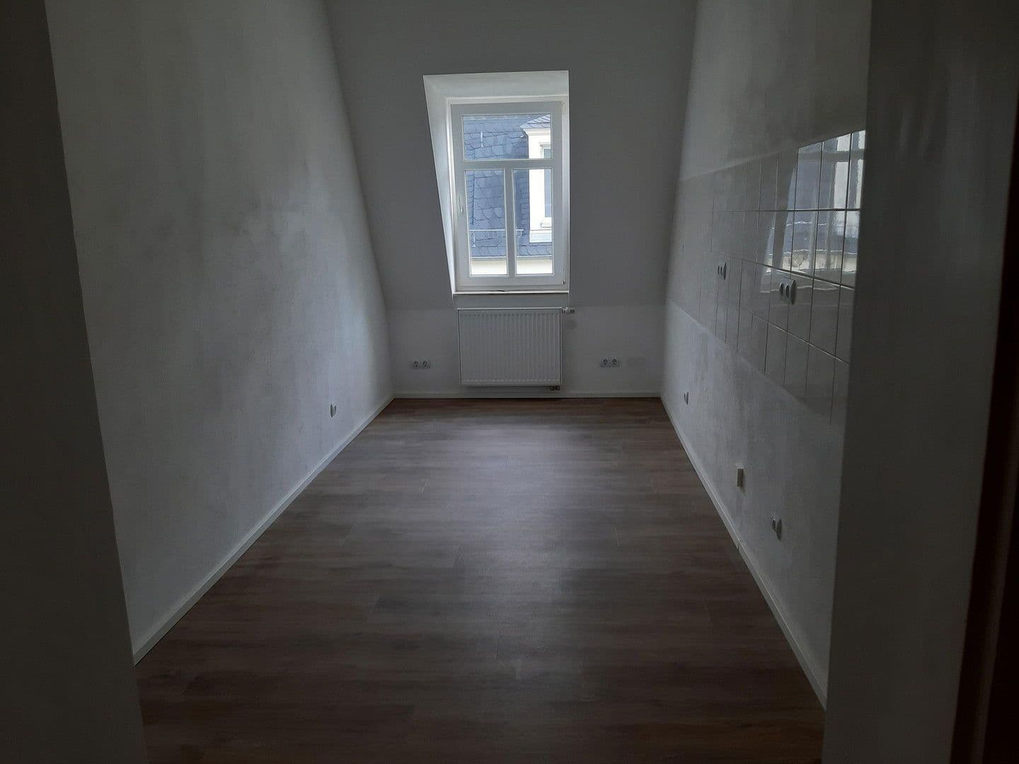 Pronájem bytu 4+1 104 m², Rabenauer Strasse 8, Dresden, Sasko Pronájem bytu 4+1 104 m², Rabenauer Strasse 8, Dresden, Sasko