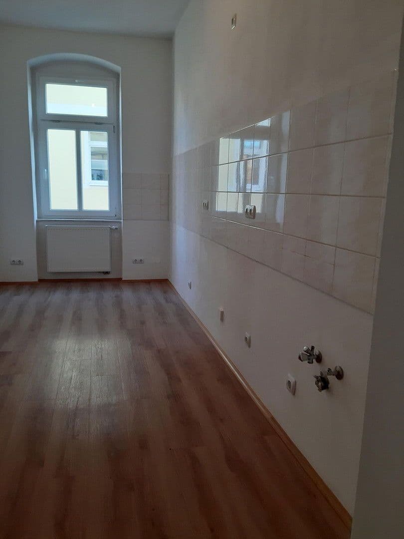 Pronájem bytu 4+1 104 m², Rabenauer Strasse 8, Dresden, Sasko Pronájem bytu 4+1 104 m², Rabenauer Strasse 8, Dresden, Sasko