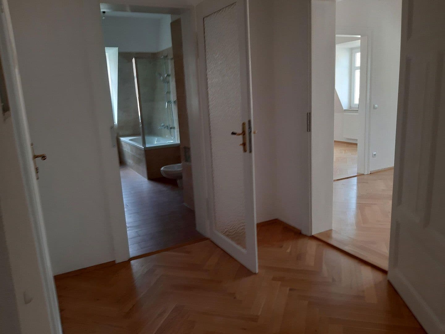 Pronájem bytu 4+1 104 m², Rabenauer Strasse 8, Dresden, Sasko Pronájem bytu 4+1 104 m², Rabenauer Strasse 8, Dresden, Sasko