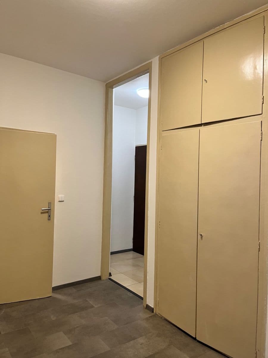 Pronájem bytu 2+kk 68 m², Puškinovo náměstí, Praha, Praha Pronájem bytu 2+kk 68 m², Puškinovo náměstí, Praha, Praha