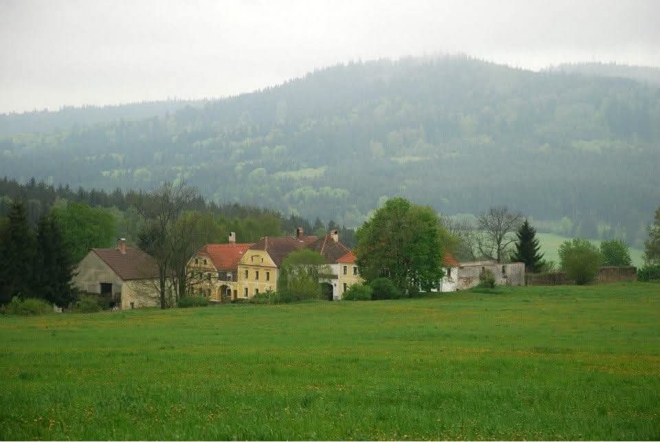 Prodej domu 260 m², pozemek 236 m², Chroboly, Jihočeský kraj Prodej domu 260 m², pozemek 236 m², Chroboly, Jihočeský kraj