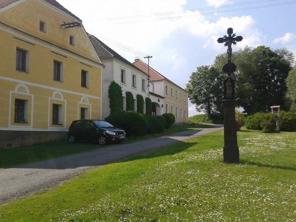 Prodej domu 260 m², pozemek 236 m², Chroboly, Jihočeský kraj Prodej domu 260 m², pozemek 236 m², Chroboly, Jihočeský kraj