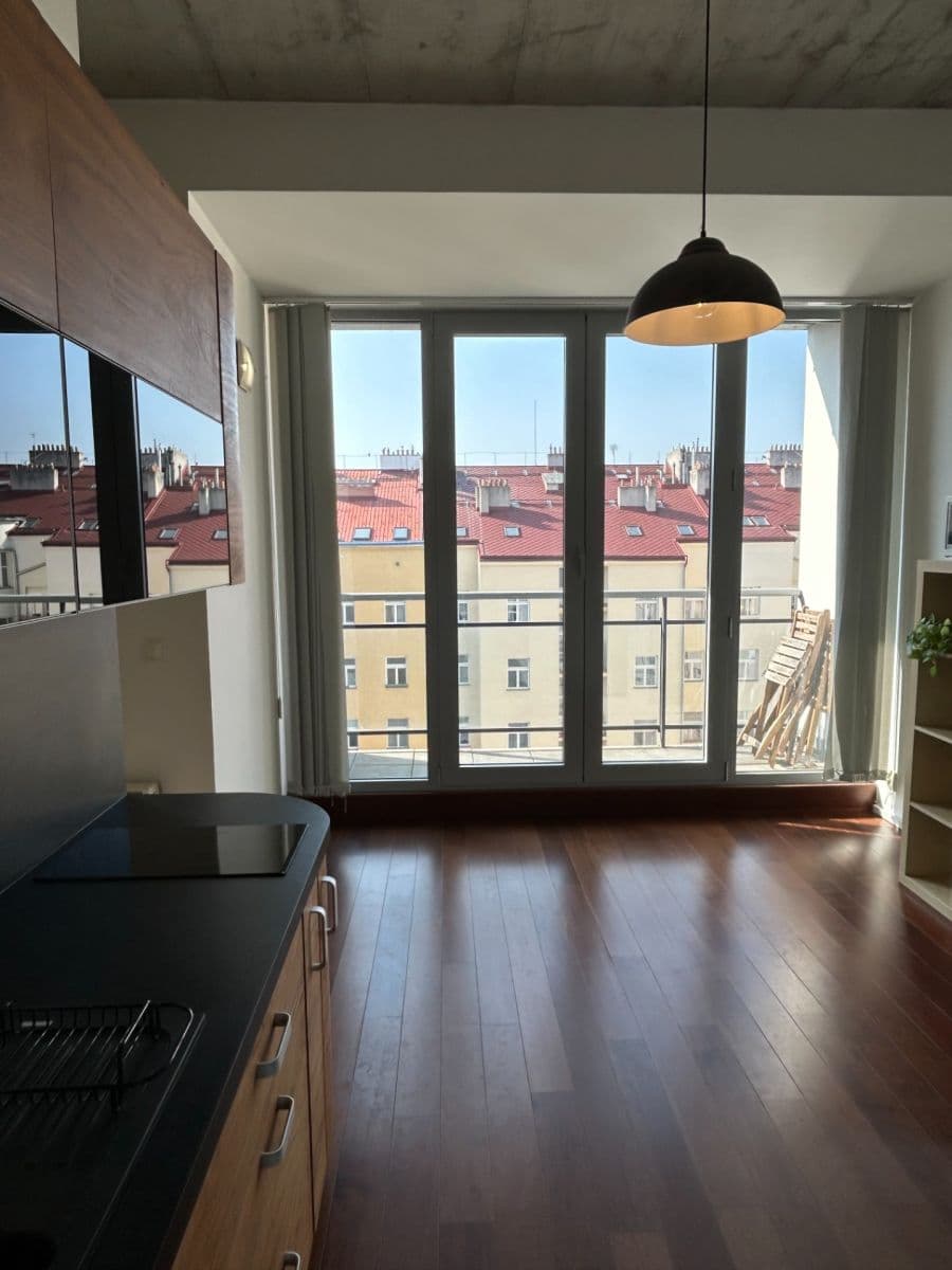 Pronájem bytu 1+kk 36 m², Radhošťská, Praha, Praha Pronájem bytu 1+kk 36 m², Radhošťská, Praha, Praha