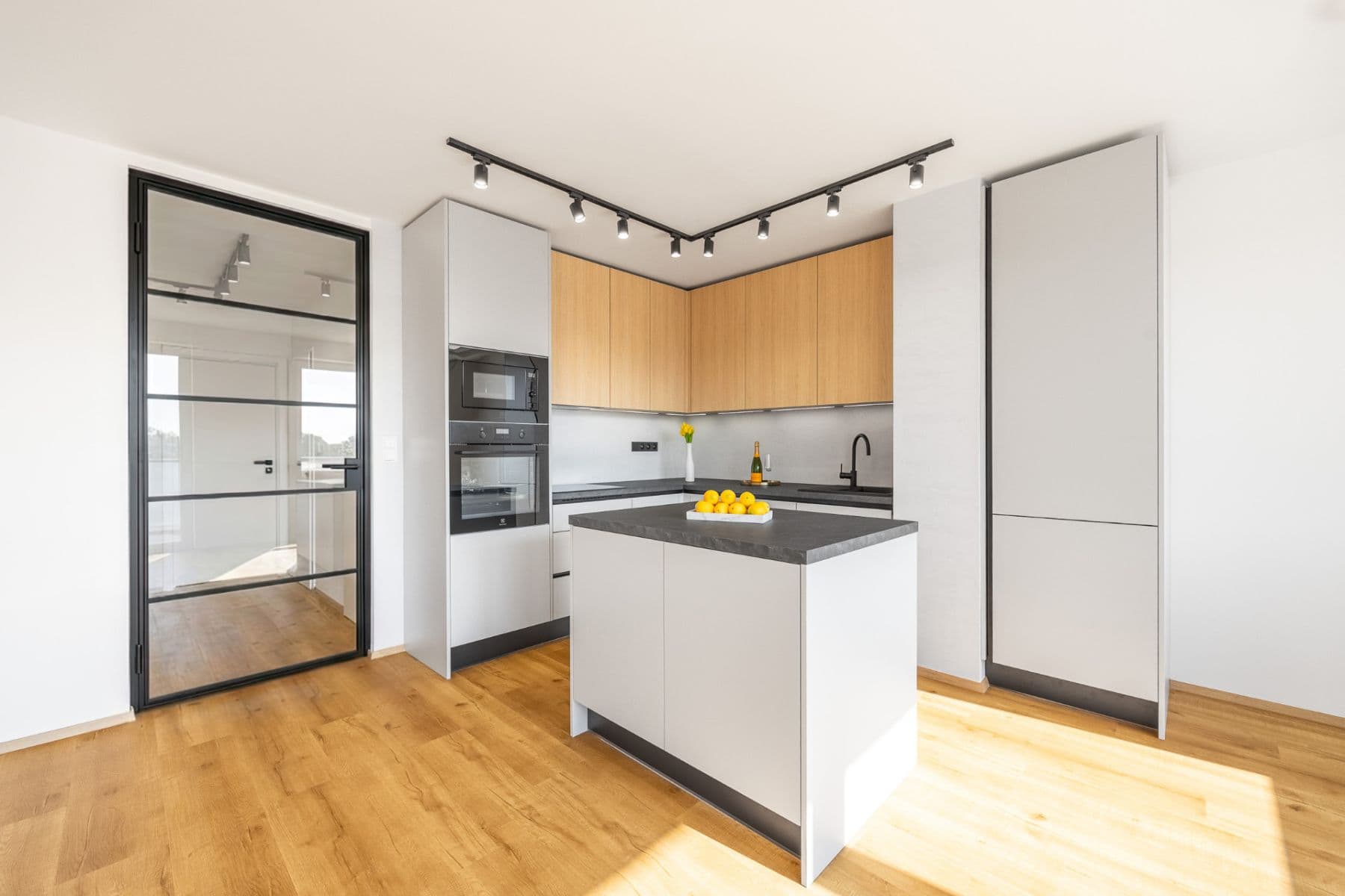 Prodej bytu 3+kk 79 m², Roháčova, Praha, Praha Prodej bytu 3+kk 79 m², Roháčova, Praha, Praha
