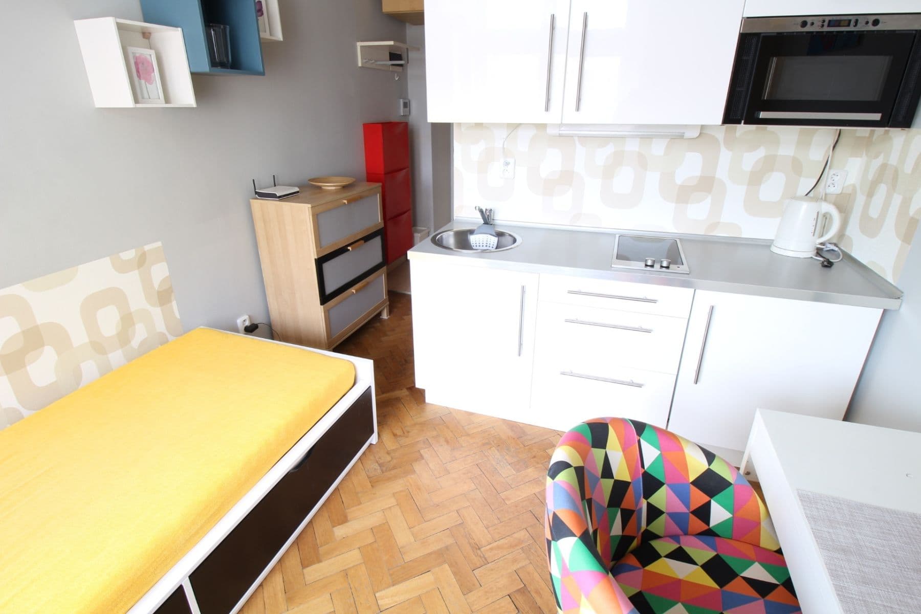 Pronájem bytu 1+kk 17 m², Čestmírova, Praha, Praha Pronájem bytu 1+kk 17 m², Čestmírova, Praha, Praha