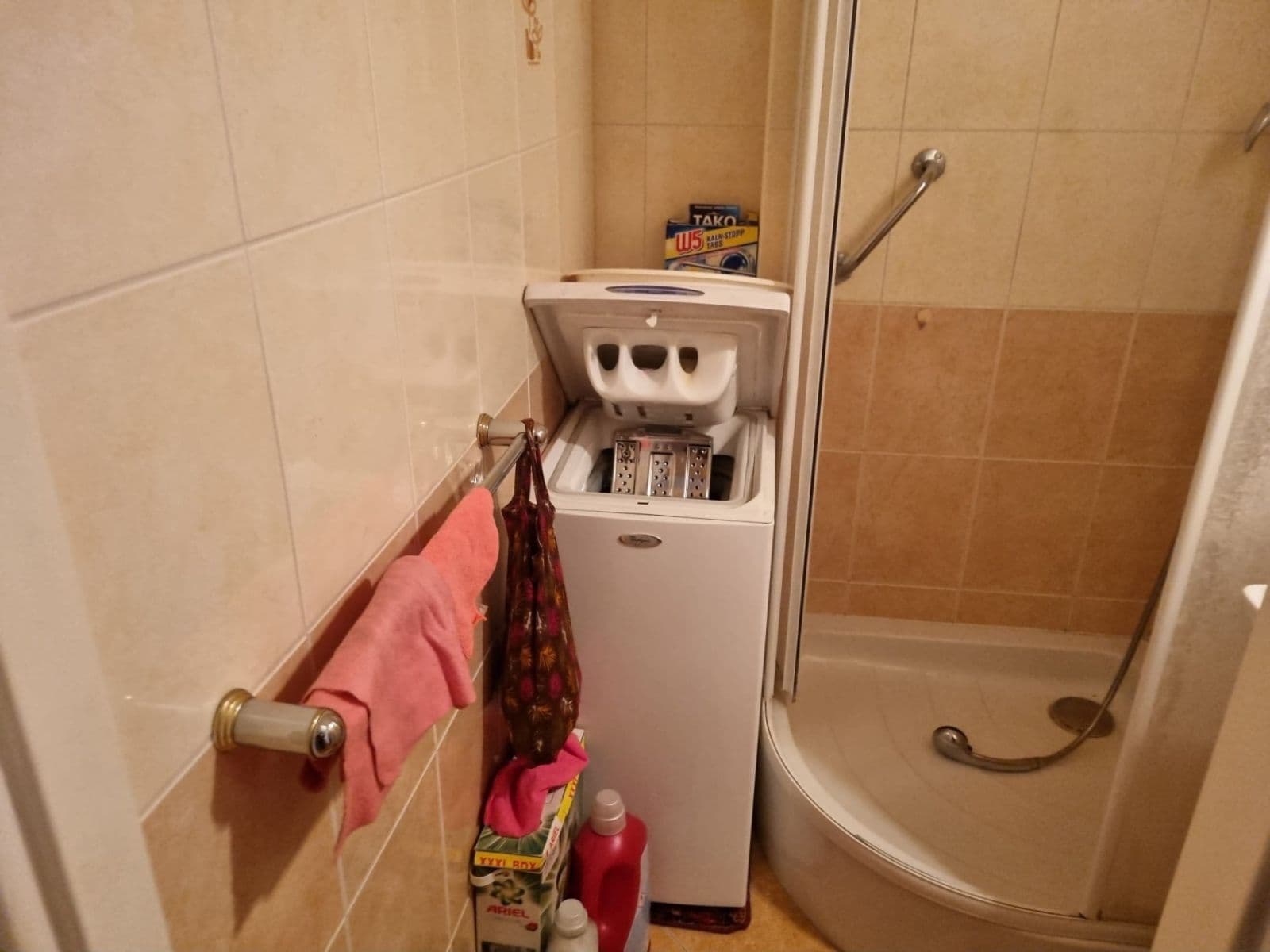 Pronájem bytu 2+kk 40 m², Pod Vrchem, Mělník, Středočeský kraj Pronájem bytu 2+kk 40 m², Pod Vrchem, Mělník, Středočeský kraj