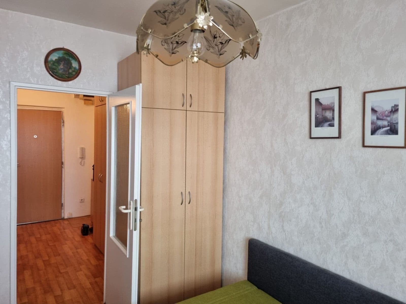Pronájem bytu 2+kk 40 m², Pod Vrchem, Mělník, Středočeský kraj Pronájem bytu 2+kk 40 m², Pod Vrchem, Mělník, Středočeský kraj