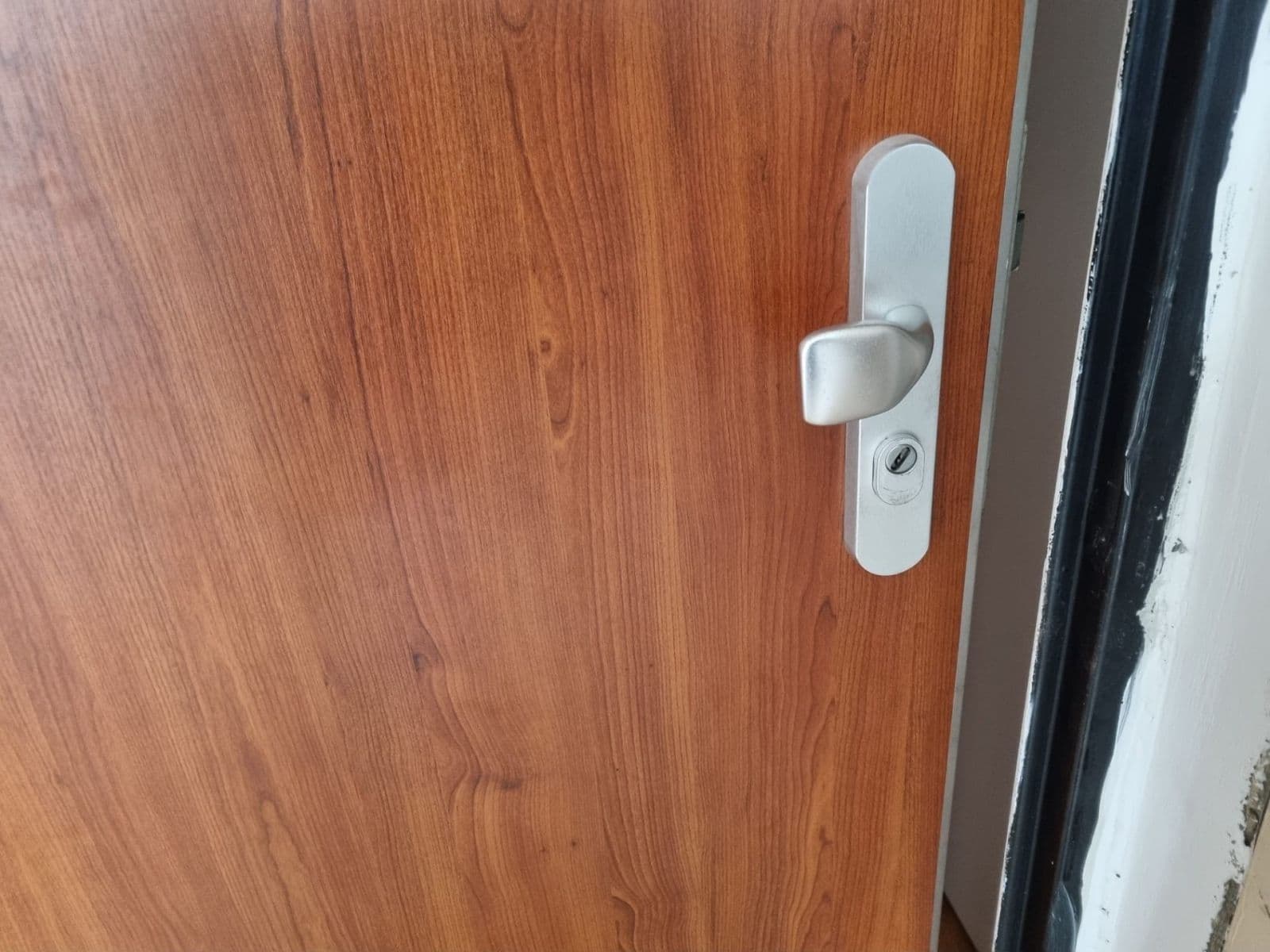 Pronájem bytu 2+kk 40 m², Pod Vrchem, Mělník, Středočeský kraj Pronájem bytu 2+kk 40 m², Pod Vrchem, Mělník, Středočeský kraj