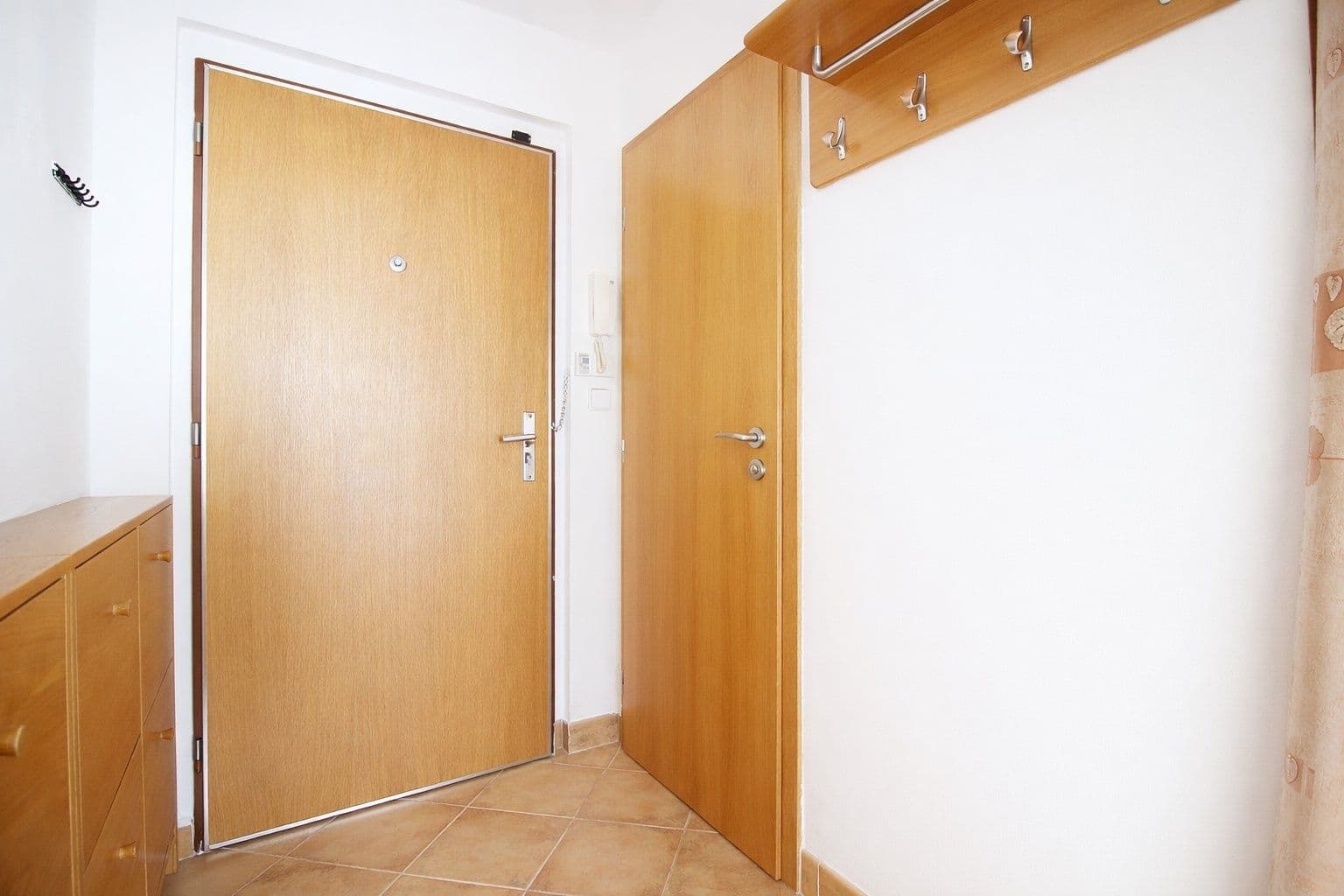 Pronájem bytu 1+kk 38 m², Zubrnická, Praha, Praha Pronájem bytu 1+kk 38 m², Zubrnická, Praha, Praha