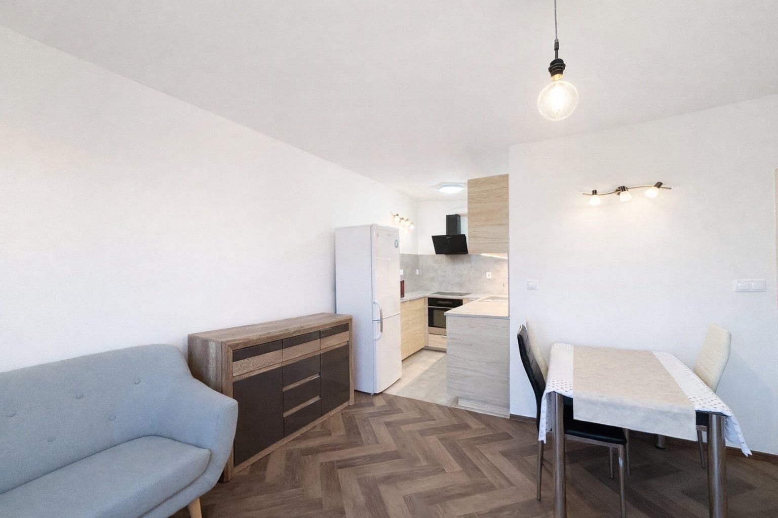 Pronájem bytu 3+kk 56 m², Svojšovická, Praha, Praha Pronájem bytu 3+kk 56 m², Svojšovická, Praha, Praha
