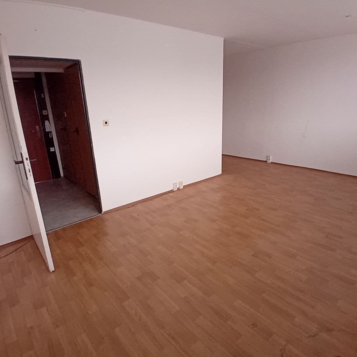 Pronájem nebytového prostoru 32 m², Jeseniova, Praha, Praha Pronájem nebytového prostoru 32 m², Jeseniova, Praha, Praha