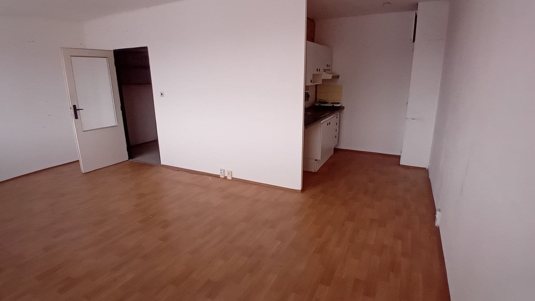 Pronájem nebytového prostoru 32 m², Jeseniova, Praha, Praha Pronájem nebytového prostoru 32 m², Jeseniova, Praha, Praha