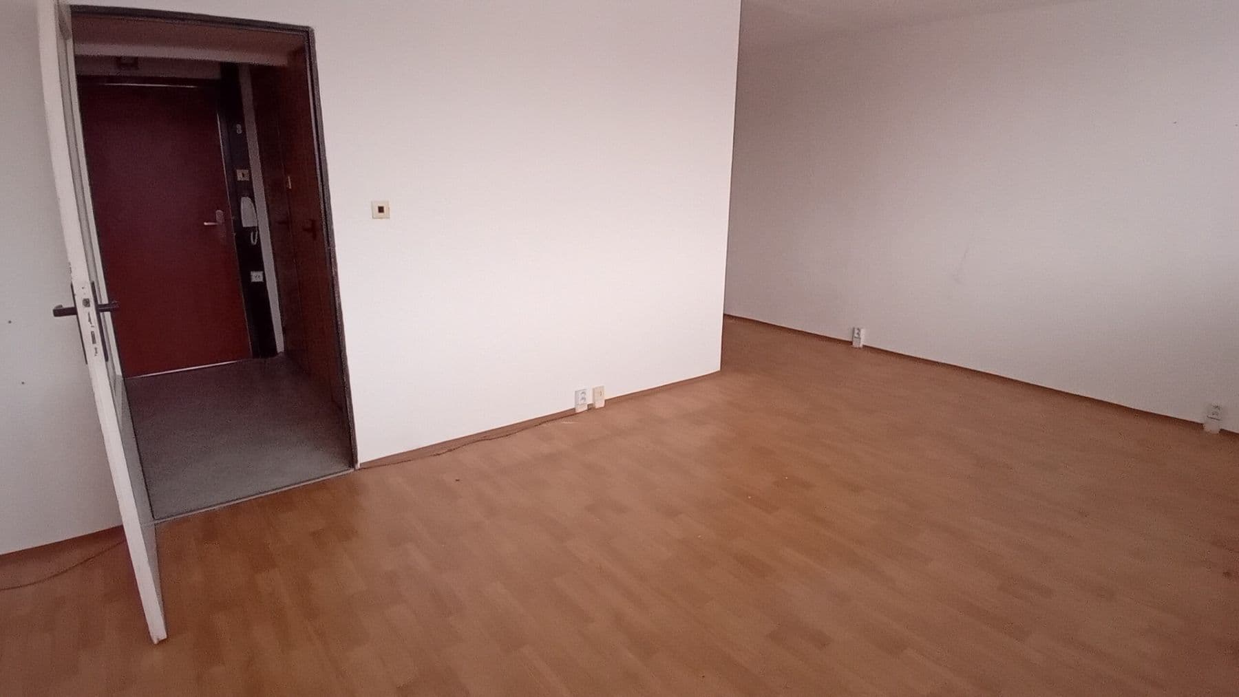 Pronájem nebytového prostoru 32 m², Jeseniova, Praha, Praha Pronájem nebytového prostoru 32 m², Jeseniova, Praha, Praha