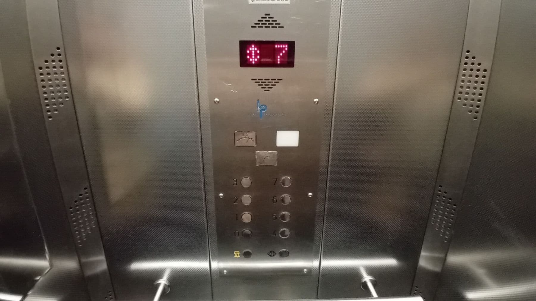 Pronájem nebytového prostoru 32 m², Jeseniova, Praha, Praha Pronájem nebytového prostoru 32 m², Jeseniova, Praha, Praha