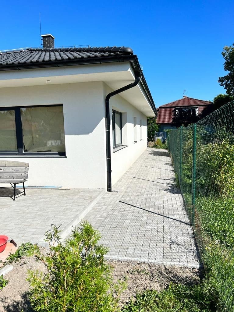 Prodej domu 117 m², pozemek 616 m², Sosnová, Mukařov, Středočeský kraj Prodej domu 117 m², pozemek 616 m², Sosnová, Mukařov, Středočeský kraj