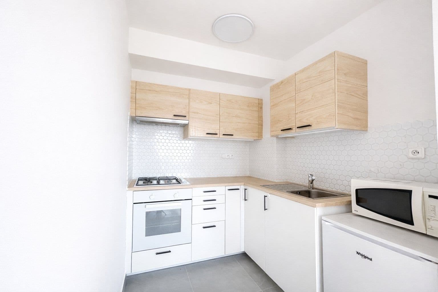 Pronájem bytu 2+kk 41 m², Jablonecká, Praha, Praha Pronájem bytu 2+kk 41 m², Jablonecká, Praha, Praha