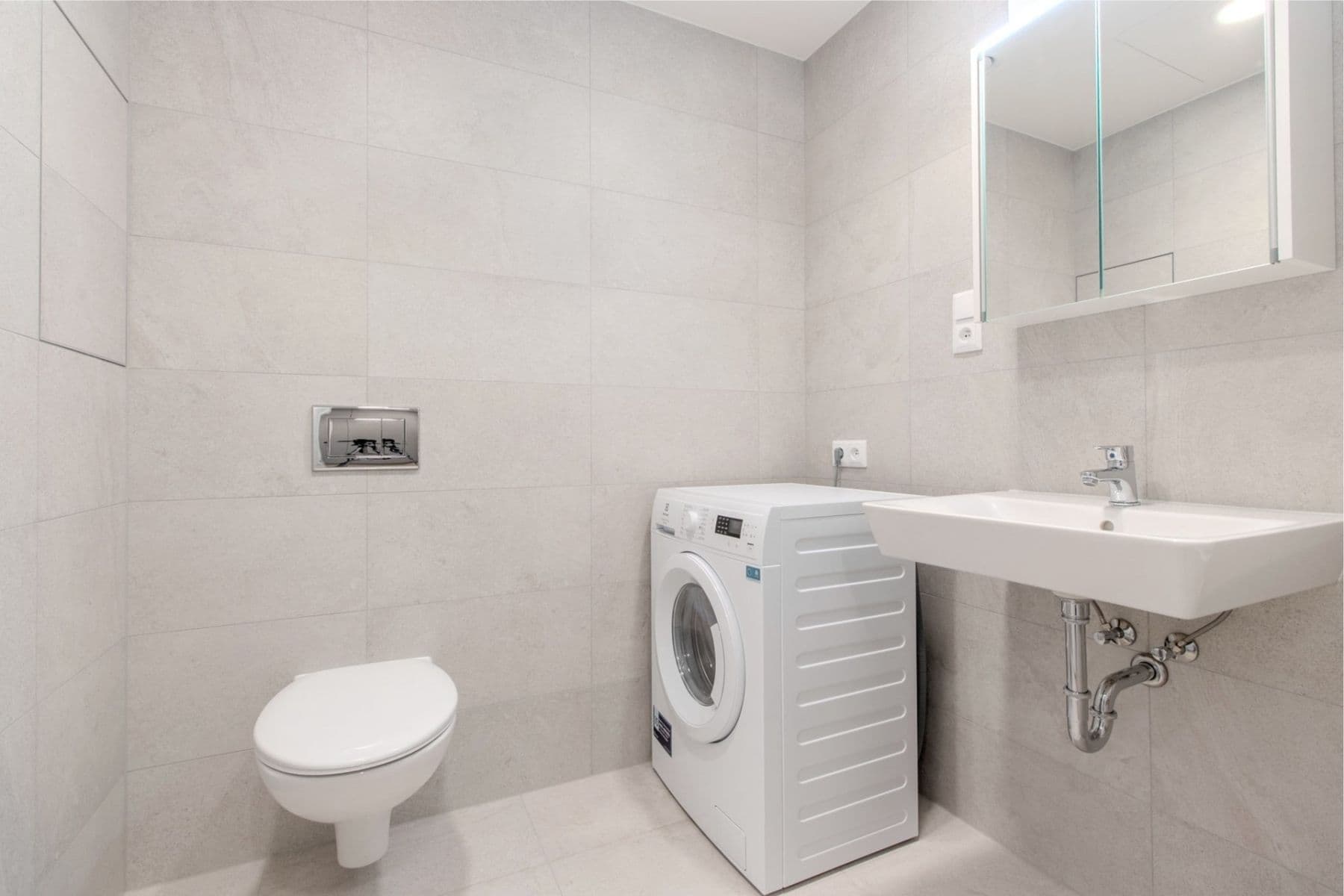 Pronájem bytu 1+kk 32 m², Poděbradská, Praha, Praha Pronájem bytu 1+kk 32 m², Poděbradská, Praha, Praha
