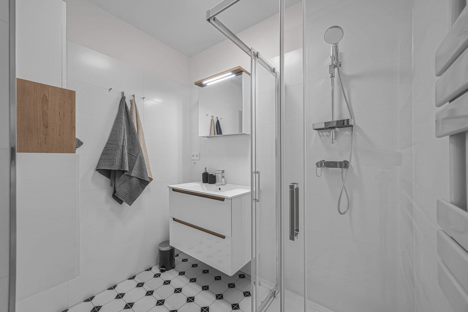 Pronájem bytu 2+1 73 m², Jana Zajíce, Praha, Praha Pronájem bytu 2+1 73 m², Jana Zajíce, Praha, Praha