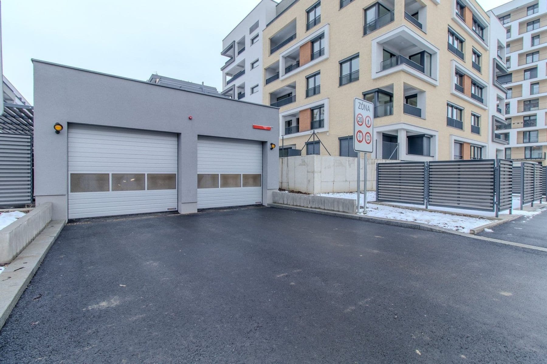 Pronájem garáže 15 m², Poděbradská, Praha, Praha Pronájem garáže 15 m², Poděbradská, Praha, Praha