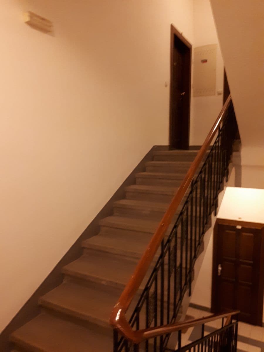 Pronájem bytu 2+1 84 m², Za Pohořelcem, Praha, Praha Pronájem bytu 2+1 84 m², Za Pohořelcem, Praha, Praha