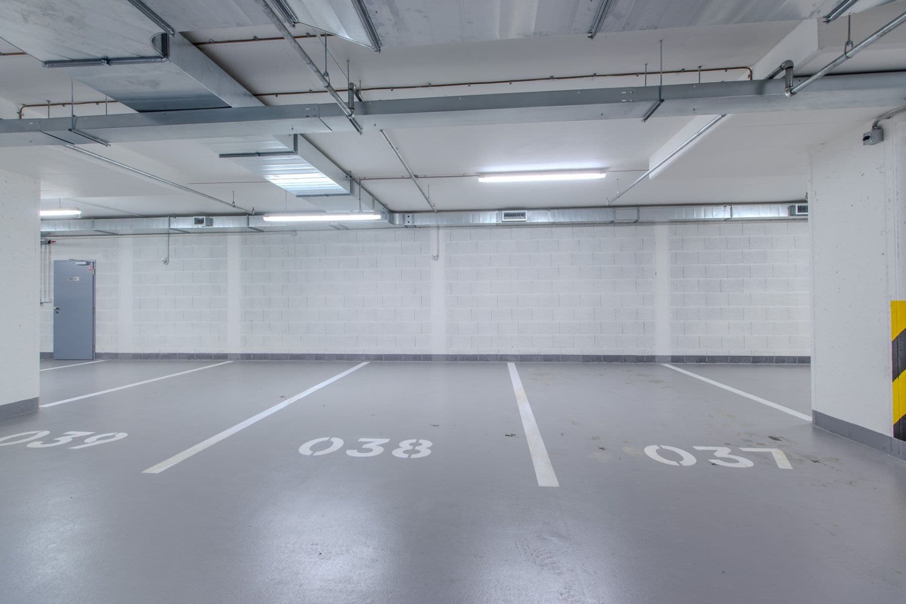 Pronájem garáže 15 m², Poděbradská, Praha, Praha Pronájem garáže 15 m², Poděbradská, Praha, Praha