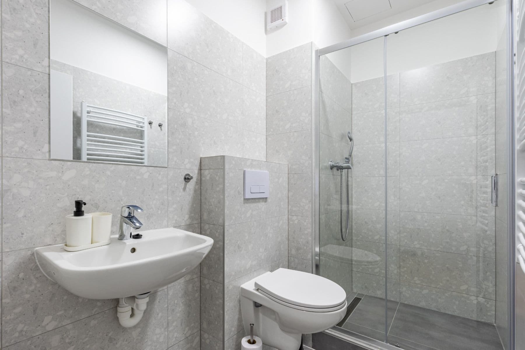 Pronájem bytu 1+1 30 m², Levická, Ružinov, Bratislavský kraj Pronájem bytu 1+1 30 m², Levická, Ružinov, Bratislavský kraj